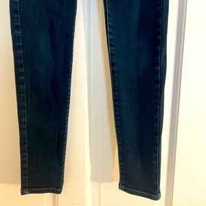 AE Super Stretch jeans. Dark denim.